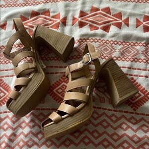 Crown Vintage Tan Platform Sandals
